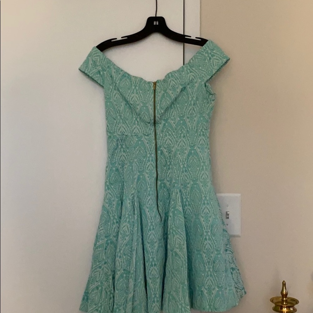 Green skater dress - Picture 3 of 3